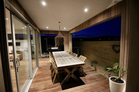 Photo of property in 16 Ngaroma Crescent, Whitianga, 3510