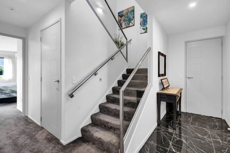 Photo of property in 5d Vardon Way, Waiwhakaiho, New Plymouth, 4312