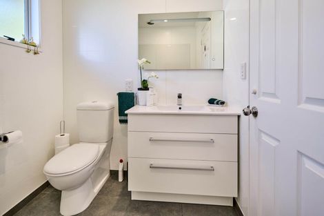 Photo of property in 147 Tirohanga Road, Tirohanga, Lower Hutt, 5010