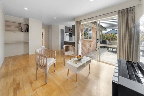 Photo of property in 18 Amberwood Drive, Northpark, Auckland, 2013