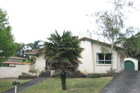 Photo of property in 7 Jacaranda Avenue, Beach Haven, Auckland, 0626