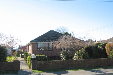 Photo of property in 2/5 Kimbrace Place, Belfast, Christchurch, 8051