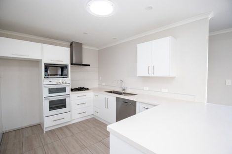 Photo of property in 19 Costello Drive, Ngatea, 3503