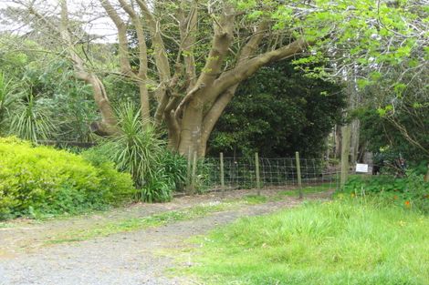 Photo of property in 90 Pomona Road, Kumeu, 0891