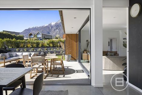 Photo of property in 9 Falconer Rise, Jacks Point, Queenstown, 9371
