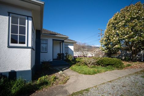 Photo of property in 27 Tukuka Street, Nelson South, Nelson, 7010