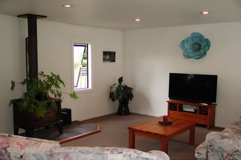 Photo of property in 146 Ross Street, Pirongia, 3802