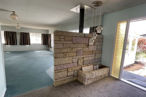 Photo of property in 4 Sunnypark Avenue, Rosehill, Papakura, 2113