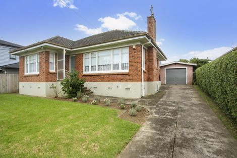 Photo of property in 102 Mountain Road, Mangere Bridge, Auckland, 2022