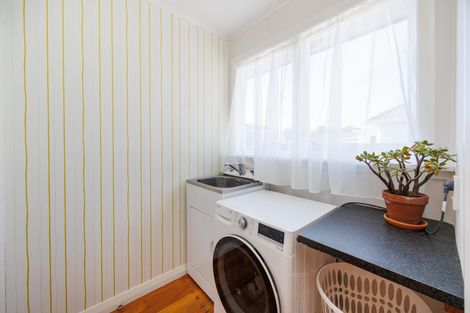 Photo of property in 7 Liverpool Street, Takaro, Palmerston North, 4412