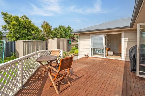 Photo of property in 12 Rexwood Estate, Carterton, 5713