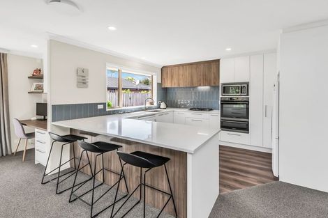 Photo of property in 18 Glenwood Drive, Prebbleton, 7604