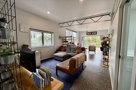 Photo of property in 19 Bath Street, Brighton, Dunedin, 9035
