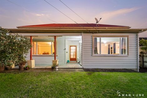 Photo of property in 2/2 Aroha Avenue, Sandringham, Auckland, 1025