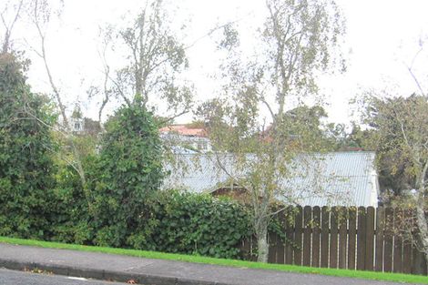 Photo of property in 4 Eastglen Road, Glen Eden, Auckland, 0602