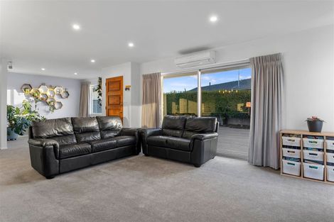 Photo of property in 9 Beeston Place, Redwood, Christchurch, 8051