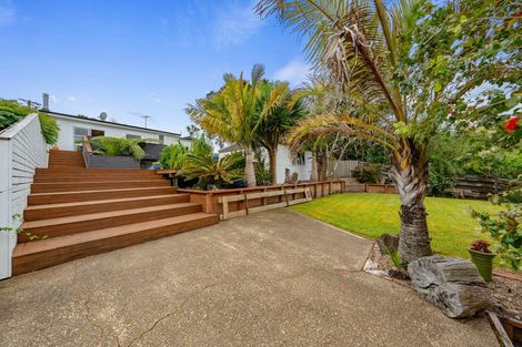 Photo of property in 76 Mcentee Road, Waitakere, Auckland, 0816