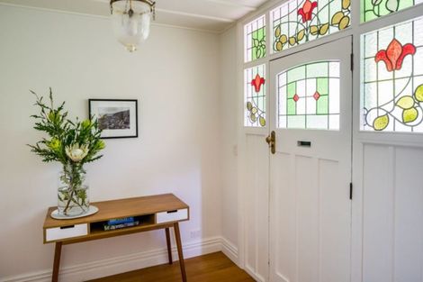 Photo of property in 17 Kowhai Street, Eastbourne, Lower Hutt, 5013