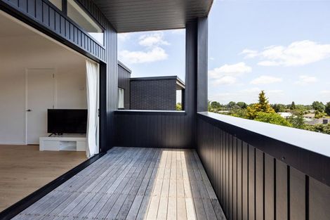 Photo of property in 3/7 Tarbett Road, Hillcrest, Hamilton, 3216