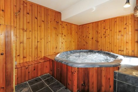 Photo of property in 17 Hathaway Avenue, Boulcott, Lower Hutt, 5010