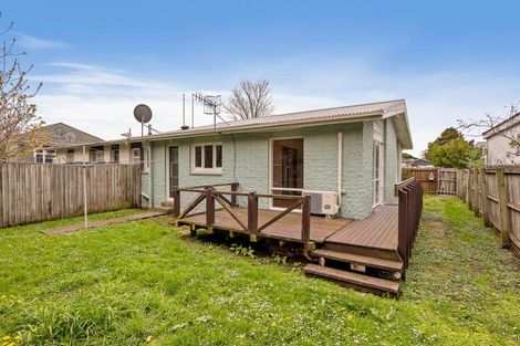 Photo of property in 2/14 Frederick Street, Waltham, Christchurch, 8011