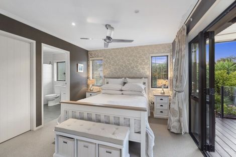 Photo of property in 349 Glenvar Road, Long Bay, Auckland, 0630