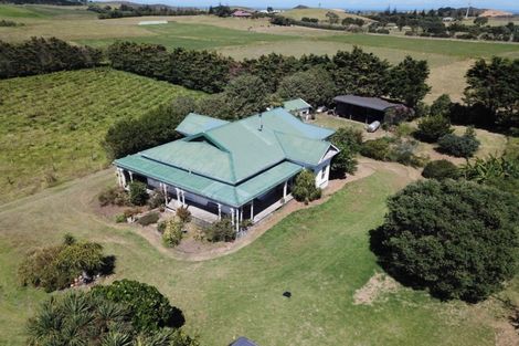 Photo of property in 797 Baylys Coast Road, Baylys Beach, Dargaville, 0377