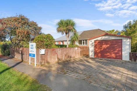 Photo of property in 35 Attlee Crescent, Bryndwr, Christchurch, 8053