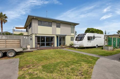 Photo of property in 3 Bermuda Place, One Tree Point, 0118