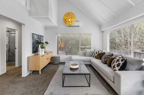 Photo of property in 2/225 Beach Haven Road, Beach Haven, Auckland, 0626