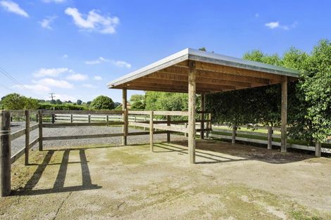 Photo of property in 21 Barrett Road, Temple View, Hamilton, 3290