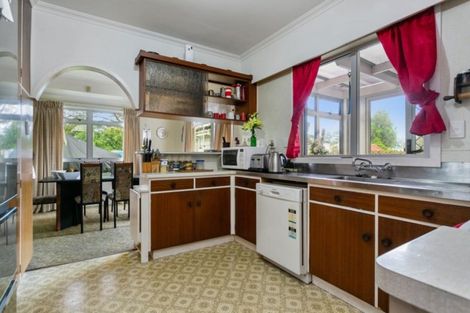 Photo of property in 28 Queen Street, Cambridge, 3434