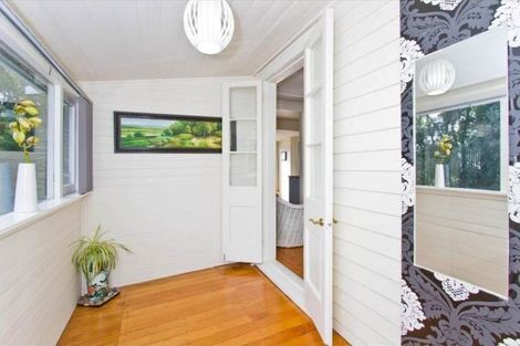 Photo of property in 2/10 Alma Street, Te Atatu South, Auckland, 0610