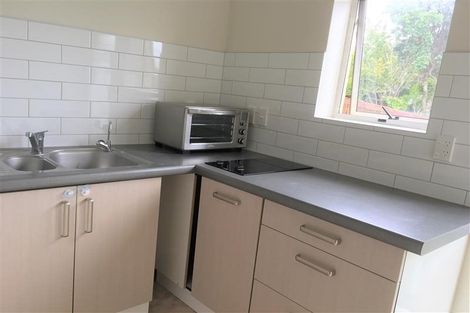 Photo of property in 5a Te Mara Place, Merrilands, New Plymouth, 4312