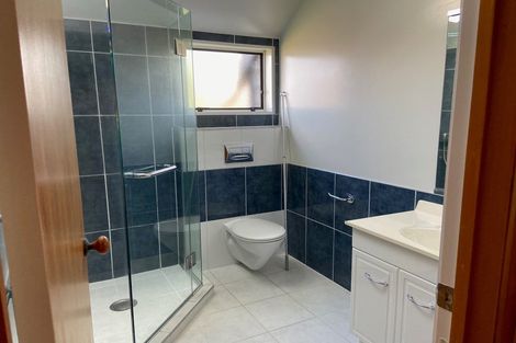 Photo of property in 20a Otakau Road, Milford, Auckland, 0620