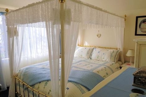 Photo of property in 13a Parau Avenue, Diamond Harbour, 8972