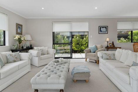 Photo of property in 9 Vista Close, Omokoroa, 3114