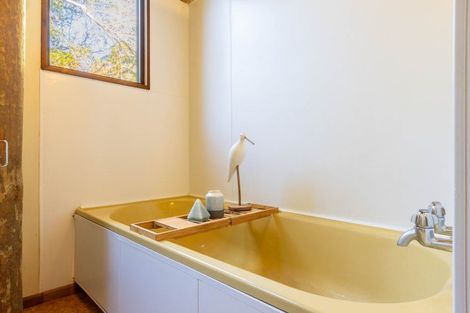 Photo of property in 60 Leinster Avenue, Raumati South, Paraparaumu, 5032