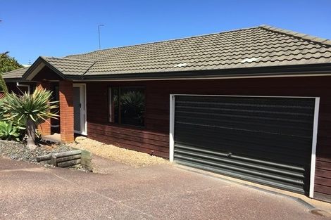 Photo of property in 5 Amery Place, West Harbour, Auckland, 0618