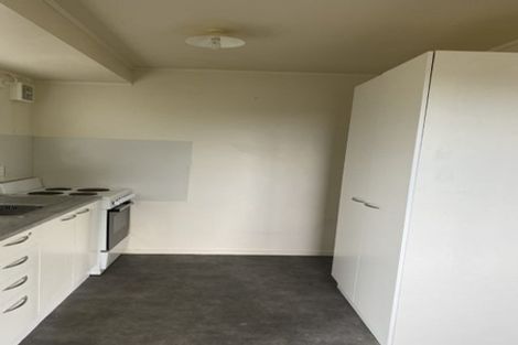 Photo of property in 18 Malmo Place, Massey, Auckland, 0614
