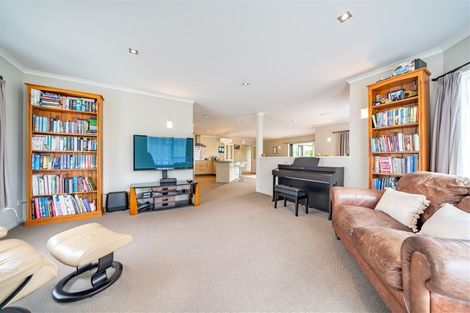 Photo of property in 2 Cosgrove Rise, Riverstone Terraces, Upper Hutt, 5018