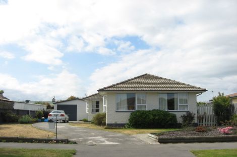 Photo of property in 3 Aspen Place, Parklands, Christchurch, 8083