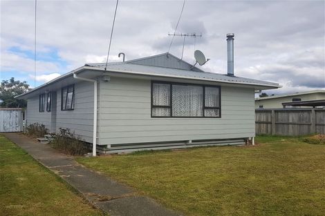 Photo of property in 49a Kawaha Point Road, Fairy Springs, Rotorua, 3015