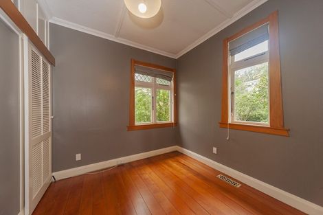 Photo of property in 6 Highland Crescent, Wadestown, Wellington, 6012