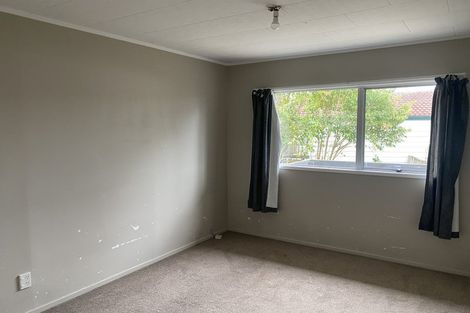 Photo of property in 82 Moire Road, Massey, Auckland, 0614