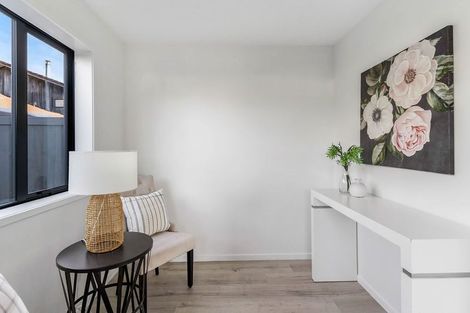 Photo of property in 19a Bradbury Road, Botany Downs, Auckland, 2010