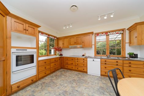 Photo of property in 3 Walnut Grove, Kelvin Grove, Palmerston North, 4414