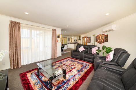 Photo of property in 98 Rosalie Terrace, Kelvin Grove, Palmerston North, 4414