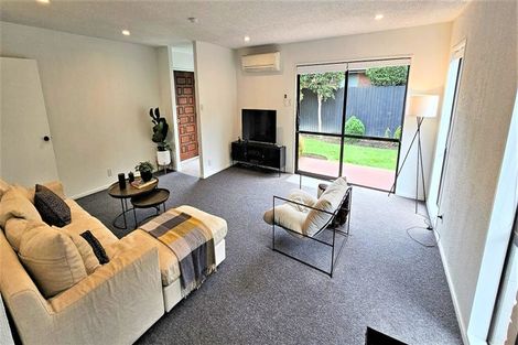 Photo of property in 72 Sarabande Avenue, Redwood, Christchurch, 8051