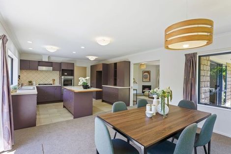 Photo of property in 22 Leanne Way, Waikanae Beach, Waikanae, 5036